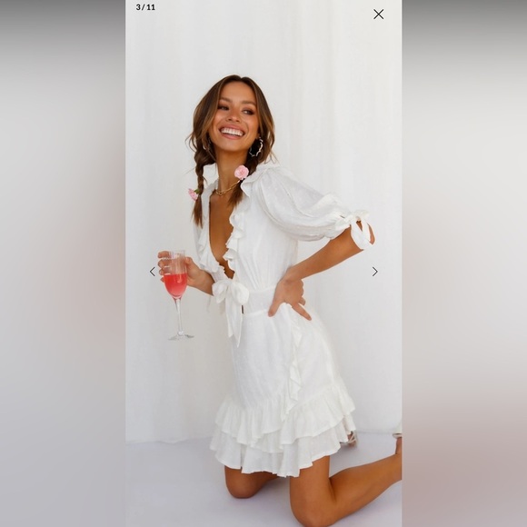 Hello Molly small VIENNESE DREAMS DRESS WHITE Sundress with Flutter Sleeves - Picture 3 of 14